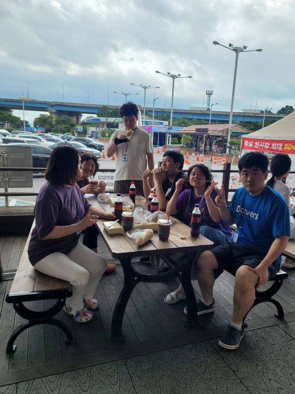 998942454ba3585463a4899a3d44ee34_1750435484_1229.jpg